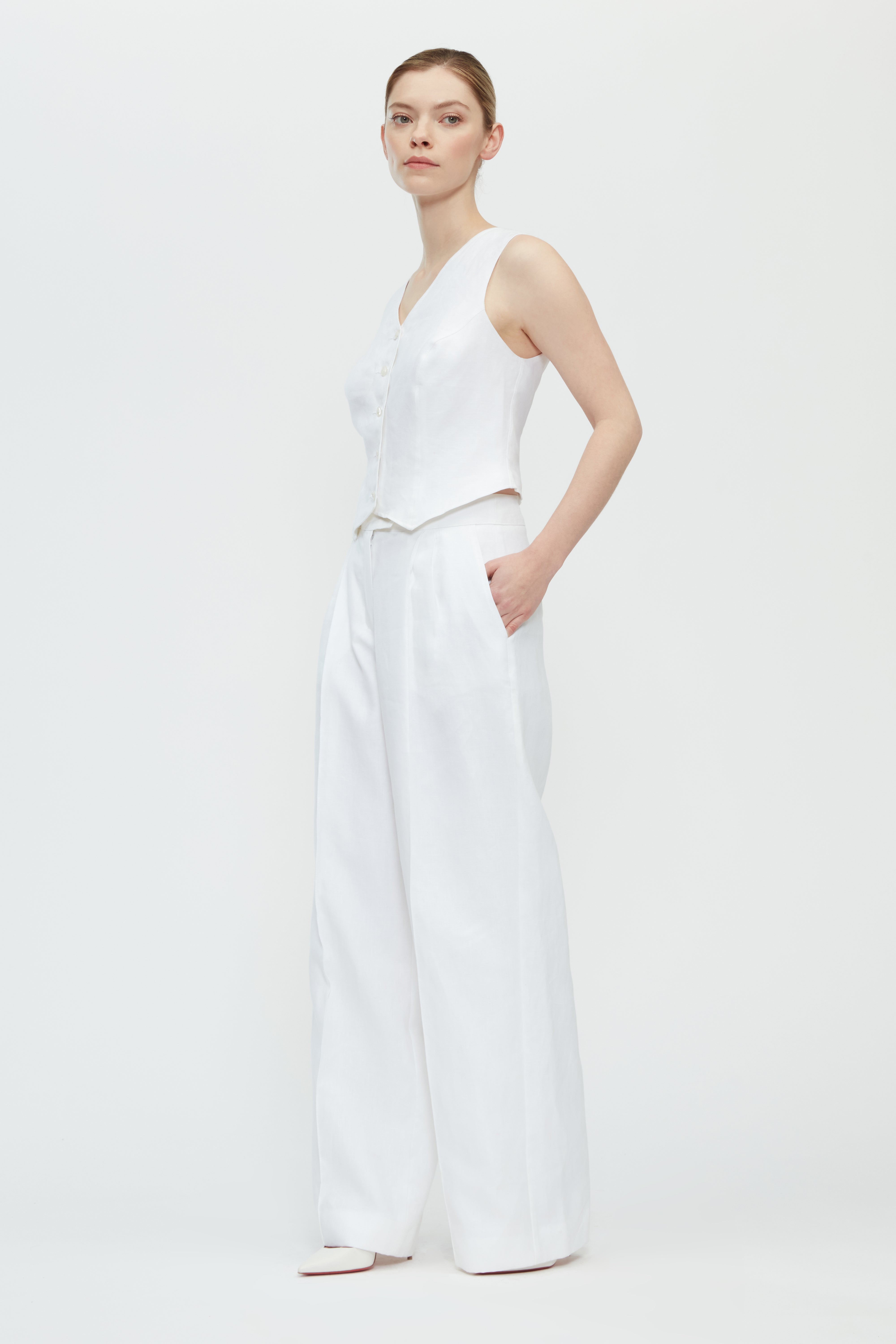 THE TIANNA SUIT