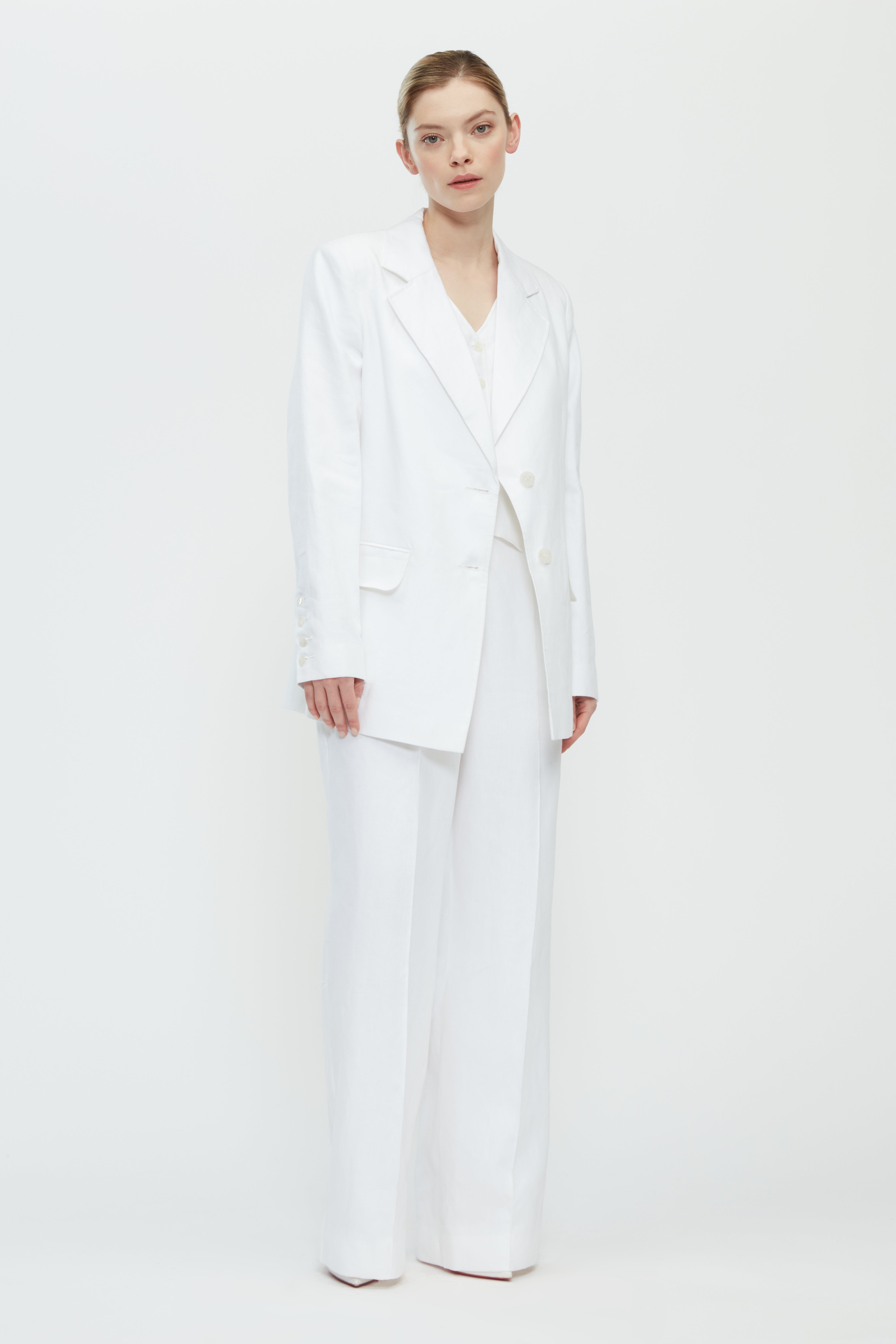 THE TIANNA SUIT